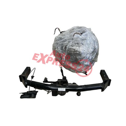 Audi Q5 8R r.v. 2010 tažné zařízení sklopné 8R0800495B jednotka 8K0907383C