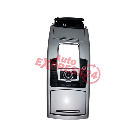 AUDI A8 D4 4H sedan r.v. 2012 ‼️ prostredni malej cudlik chybi