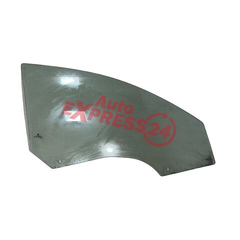 Škoda Superb 2 kombi r.v. 2012 pravé přední sklo