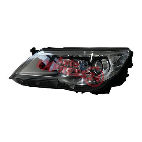 VW Tiguan 5N Sport r.v. 2008 levé přední světlo xenon 5N1941031K jednotky 5DV009000-00 7L6941329B