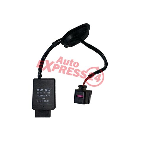 VW Golf 5 GTI hatchback r.v. 2006 řídící jednotka palivového čerpadla 1K0906093D