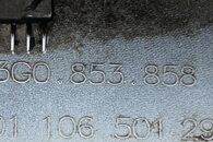 VW Passat B8 kombi r.v. 2016 bílá metalíza kód barvy LC9A pravý prah 3G0853858