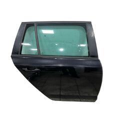 Škoda Octavia 3 kombi r.v. 2014 černá metalíza kód barvy LF9R 9910 1Z1Z pravé zadní dveře