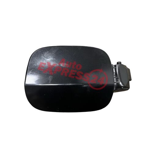 Audi Q5 8R S-Line r.v. 2010 černá metalíza kód barvy LZ9Y víko nádrže 8R0809999B