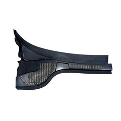 Škoda Superb 2 sedan r.v. 2009 pravé torpédo 3T0819416