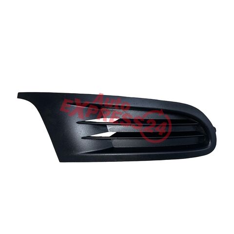 VW Golf 6 kombi r.v. 2011 pravá mřížka nárazníku 1K9853666A