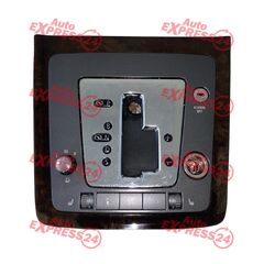 VW Phaeton 3D r.v. 2005 Panel řízení 3D0713109A