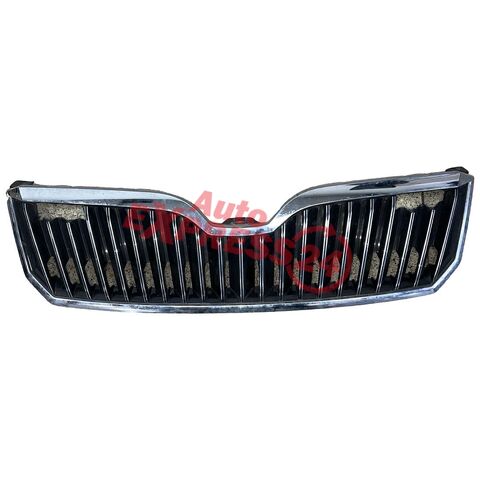 Škoda Superb 2 facelift kombi r.v. 2015 přední maska 3T0853668B