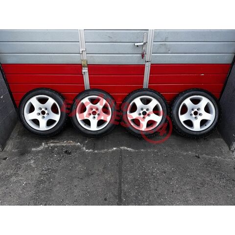 Zimní kola 215/55 R16, 8,11 mn, dot4824, 7Jx16H2, et45, 8D0601025C