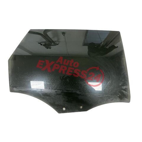 Audi A6 4G avant allroad r.v. 2013 pravé zadní sklo